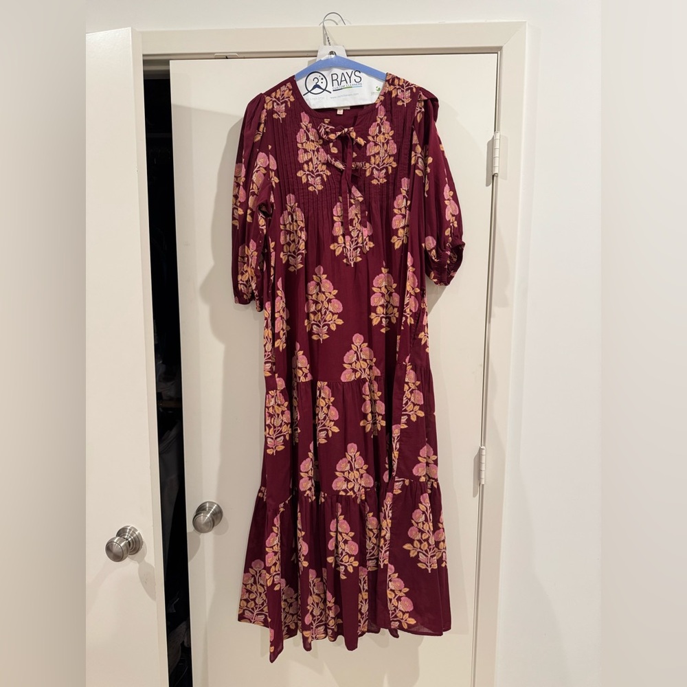 Pink Chicken Womens Pintuck Indira Dress -
Burgundy Bouquet Floral